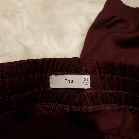 ☀️ ARITZIA- TNA Tracksuit☀️ - Picture 7 of 8
